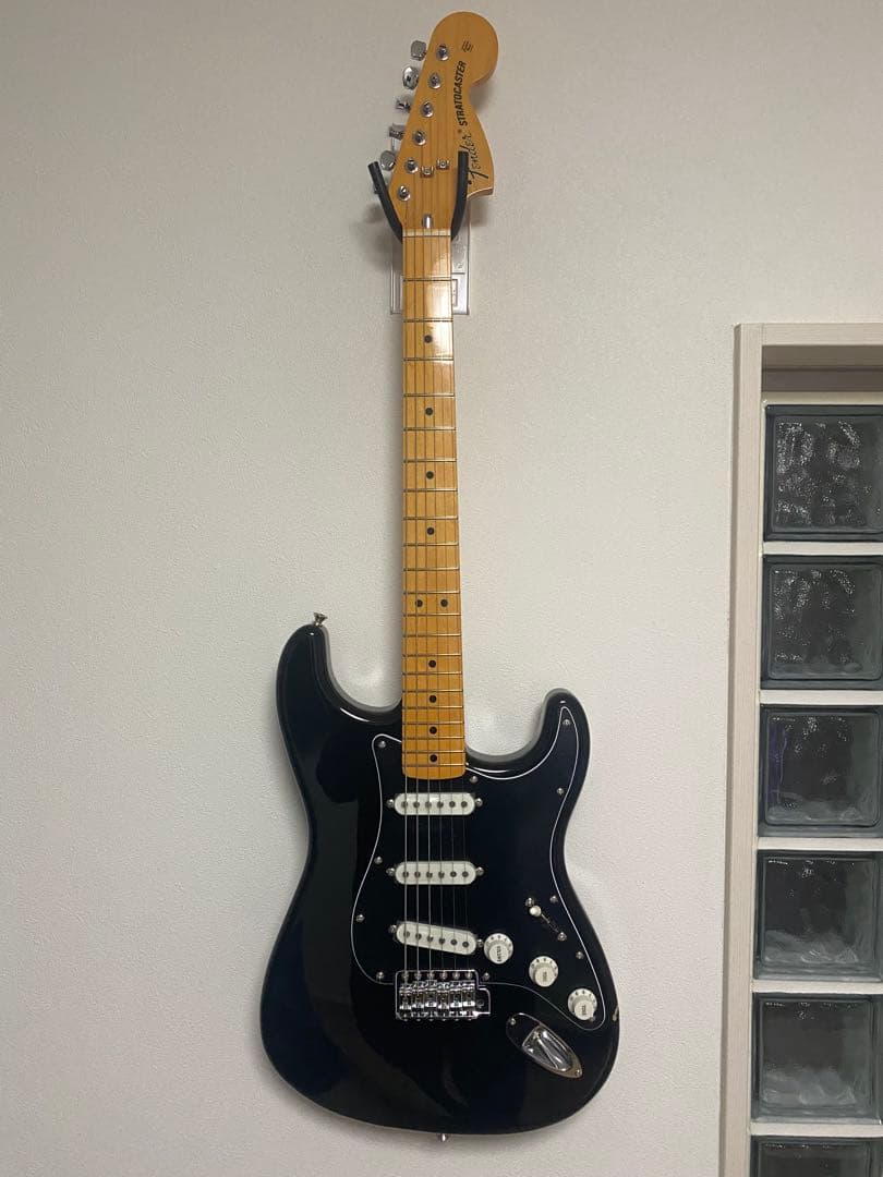 ギター Fender MIJ Traditional 70s Stratocaster