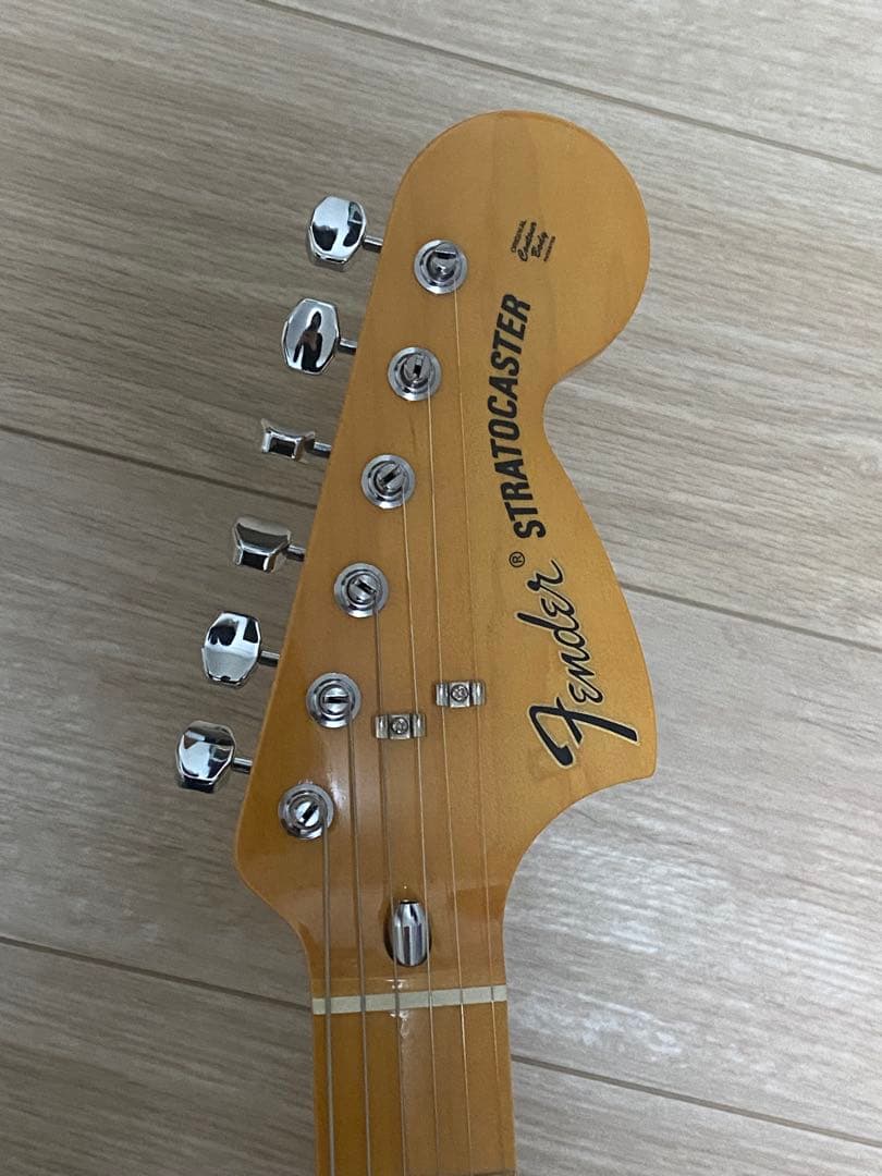 ギター Fender MIJ Traditional 70s Stratocaster
