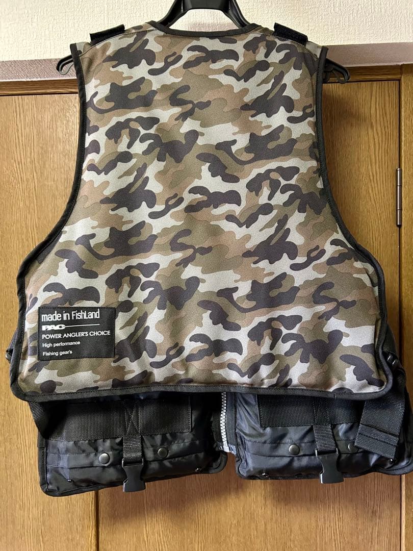 Fishland Power Anglers Choice ライフジャケット2着
