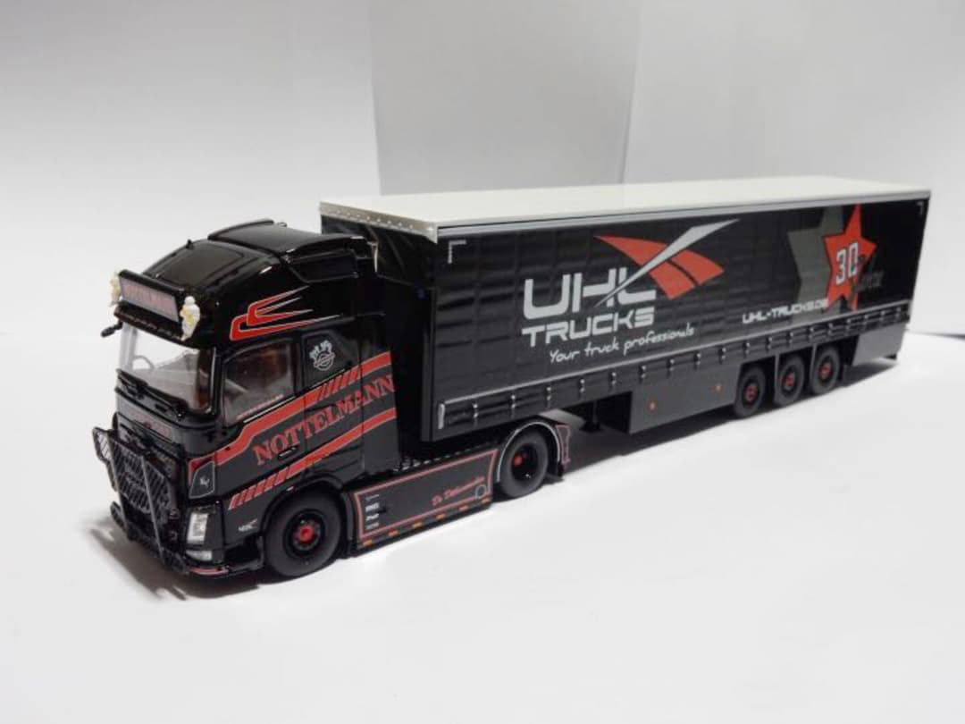 1/50 volvo FH nottelmann カーテンサイド　トレーラー