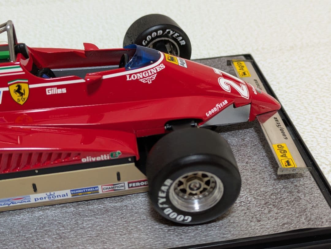 フェラーリ126C2 1982ダブルウィング ジル・ヴィルヌーブ#27