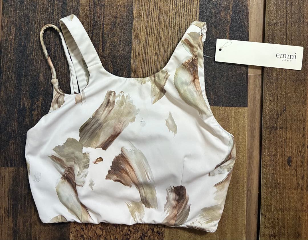 【新品同】emmi yoga　ヨガウェア　マーブルアート柄　アイボリー　水陸両用