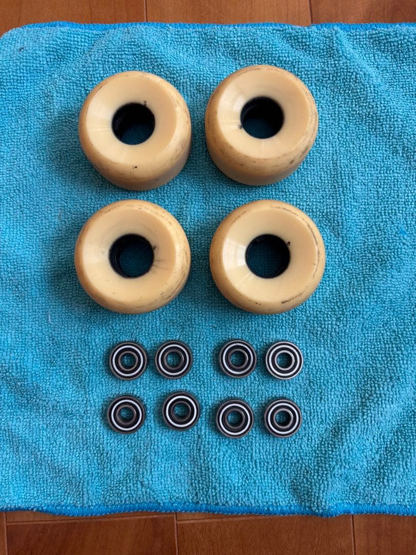 スケートボード　LAND SHARK ウィール　ブロンソンベアリングセット