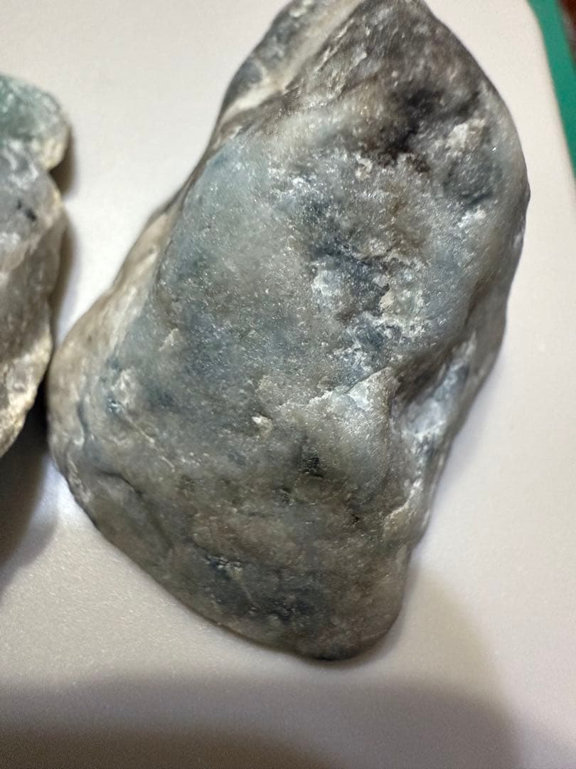 糸魚川翡翠‼️コン沢産地‼️素晴らしい原石２つ‼️計１０６.３g‼️破格出品‼️希少価値‼️