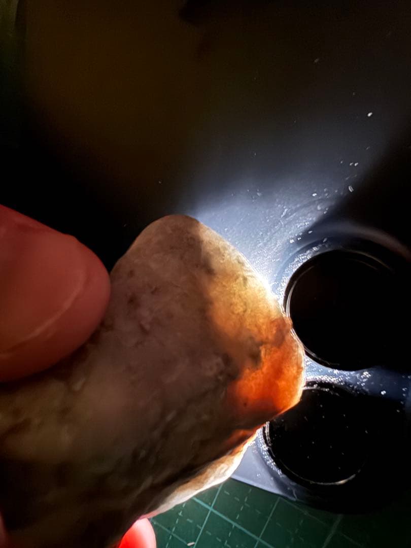 糸魚川翡翠‼️コン沢産地‼️素晴らしい原石２つ‼️計１０６.３g‼️破格出品‼️希少価値‼️