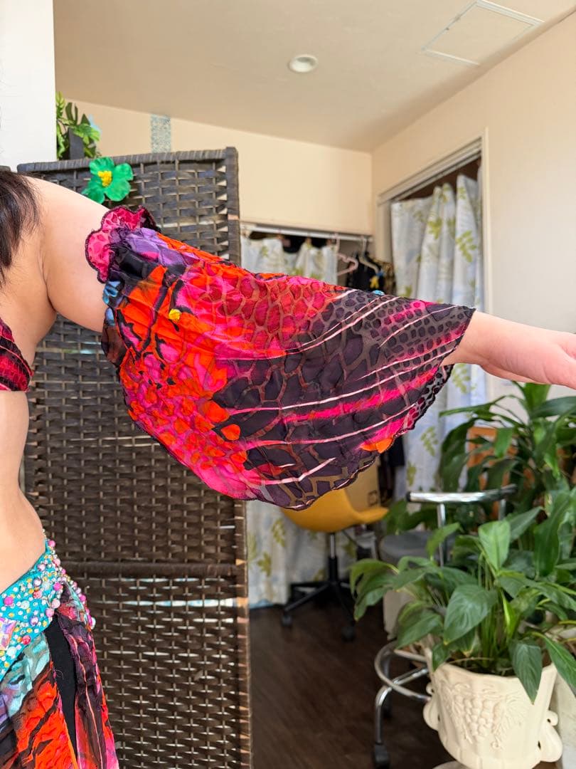 【Magic／一部ほつれあり・他美品】ベリーダンス衣装 ブラ＆スカート