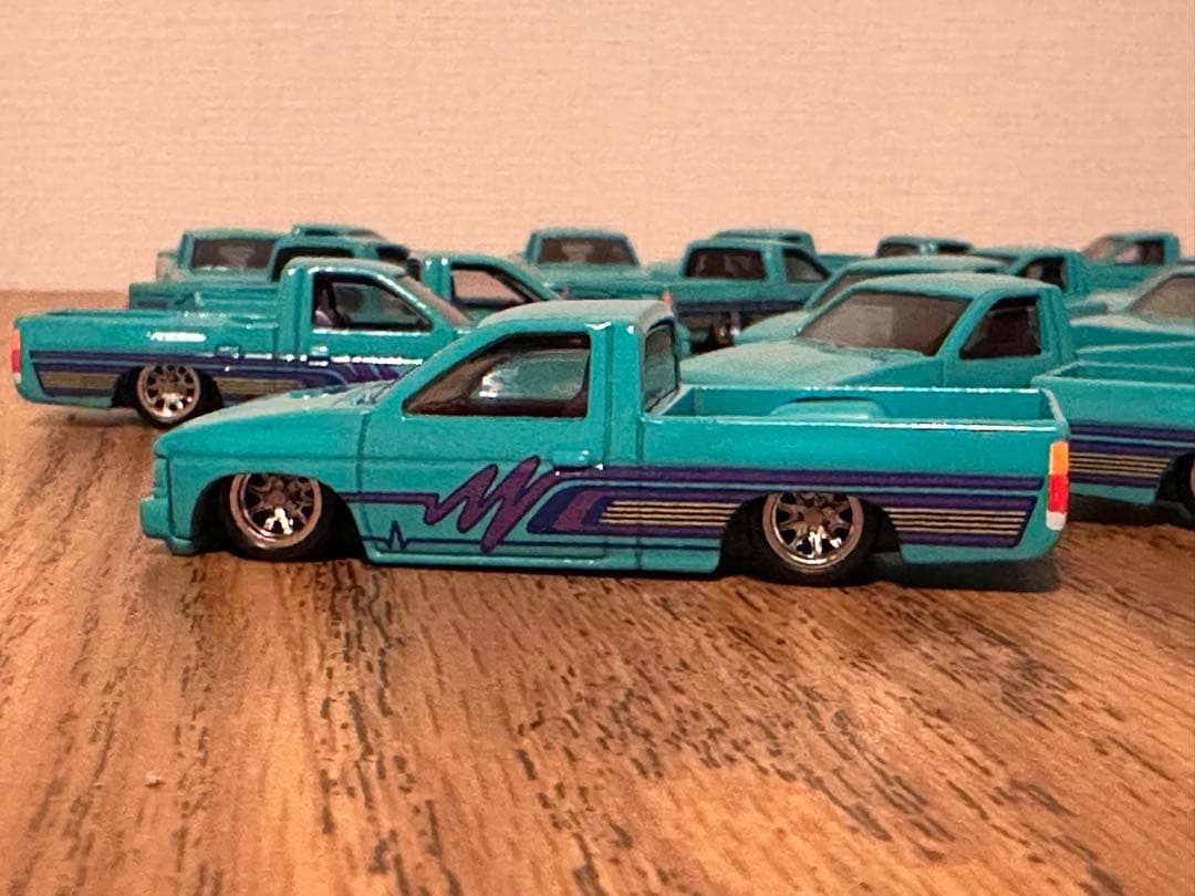 Hot Wheels NISSAN d21 25台セット ローライダー