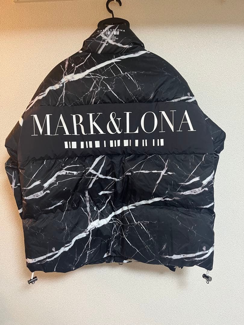 マークアンドロナダウンジャケット