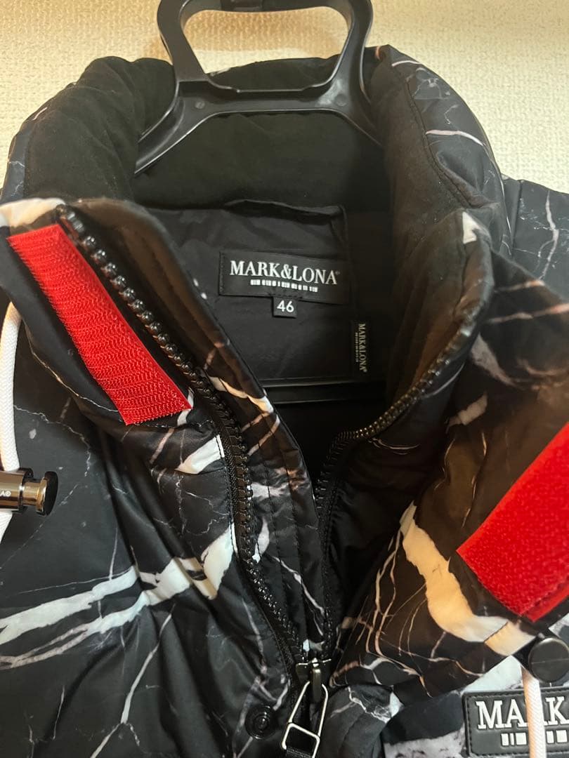 マークアンドロナダウンジャケット