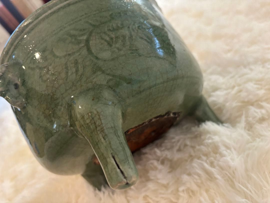 骨董　緑色 陶器 香炉　彫刻装飾付き