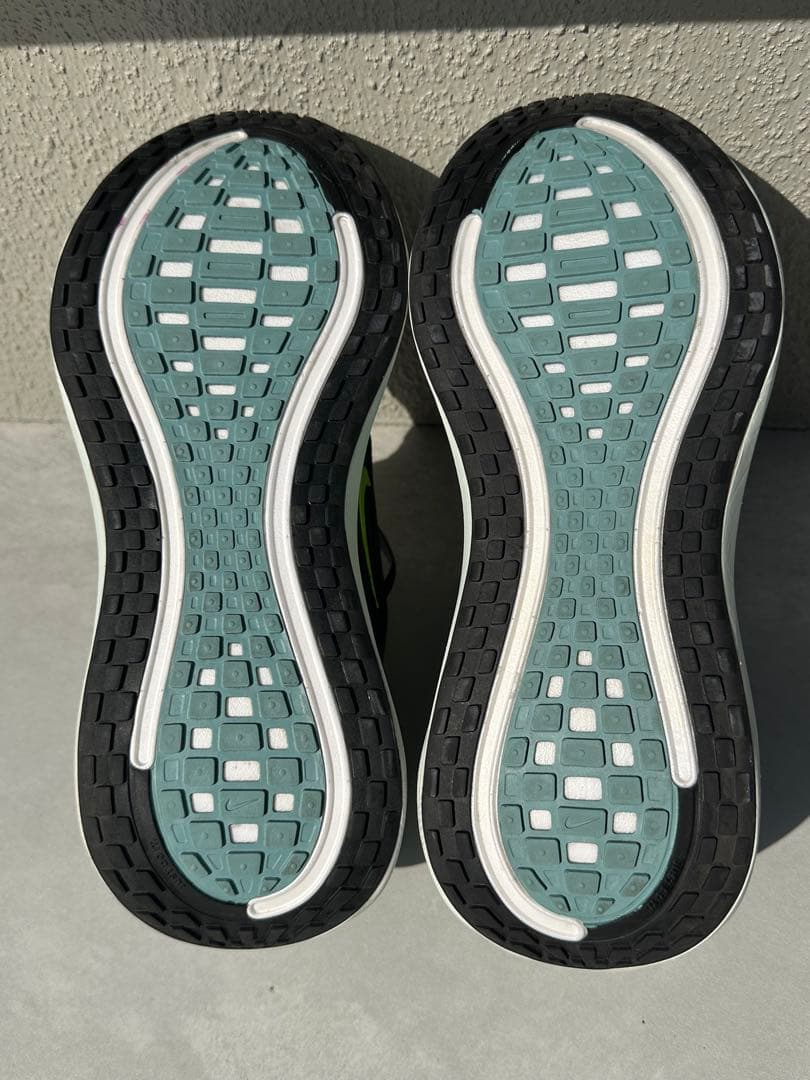 スパイク・シューズ Nike vomero PLUS 27.0cm