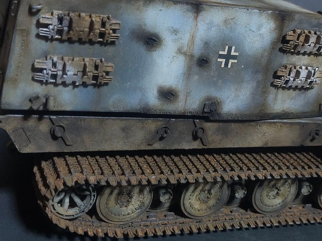 ドイツ 1/35 戦車 完成品タイガー