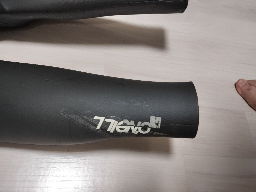 O'Neill ブラック フルスーツ