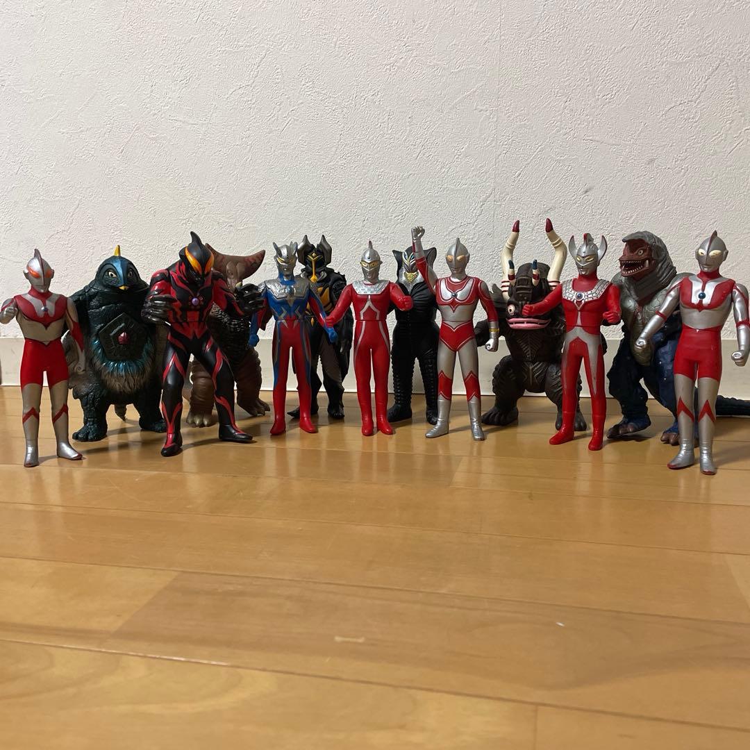 ウルトラマン　13体セット