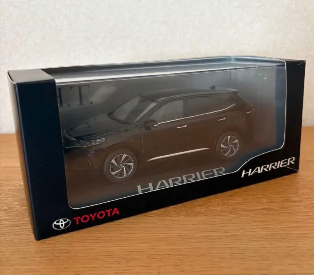 トヨタ　ハリアー　ミニカー　60系