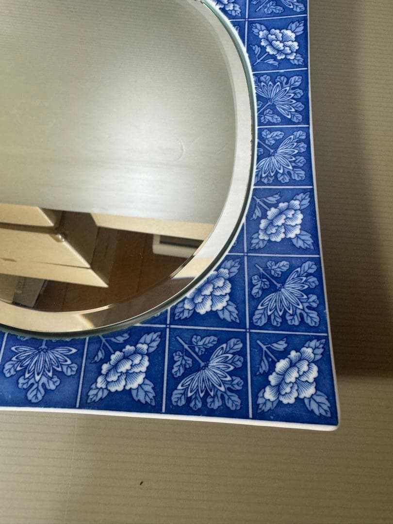 2090 香蘭社　染付花文　鏡