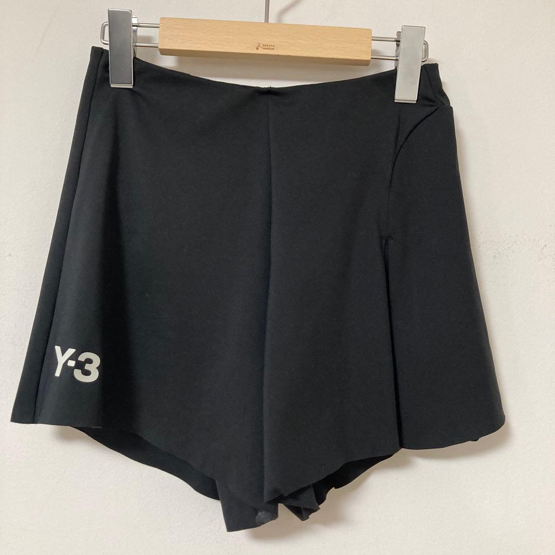 Y-3 Tennis Pro Match Shorts 黒