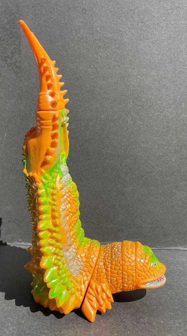 ブルマァク　 帰ってきたウルトラマン　ツインテール　 オレンジ成型　公開当時品