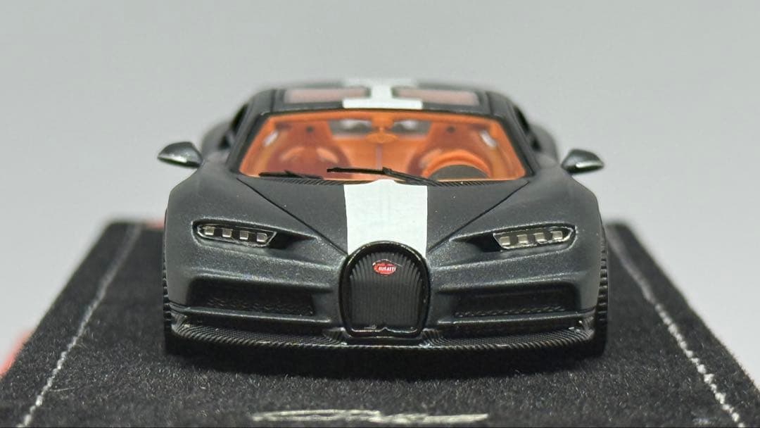 レジン製 1/64 ブガッティ シロン