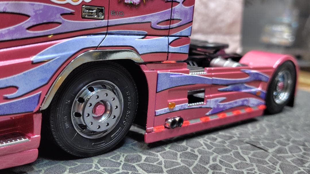 イタレリ デコトラ ボルボ FH-16 トレーラーヘッド 完成品