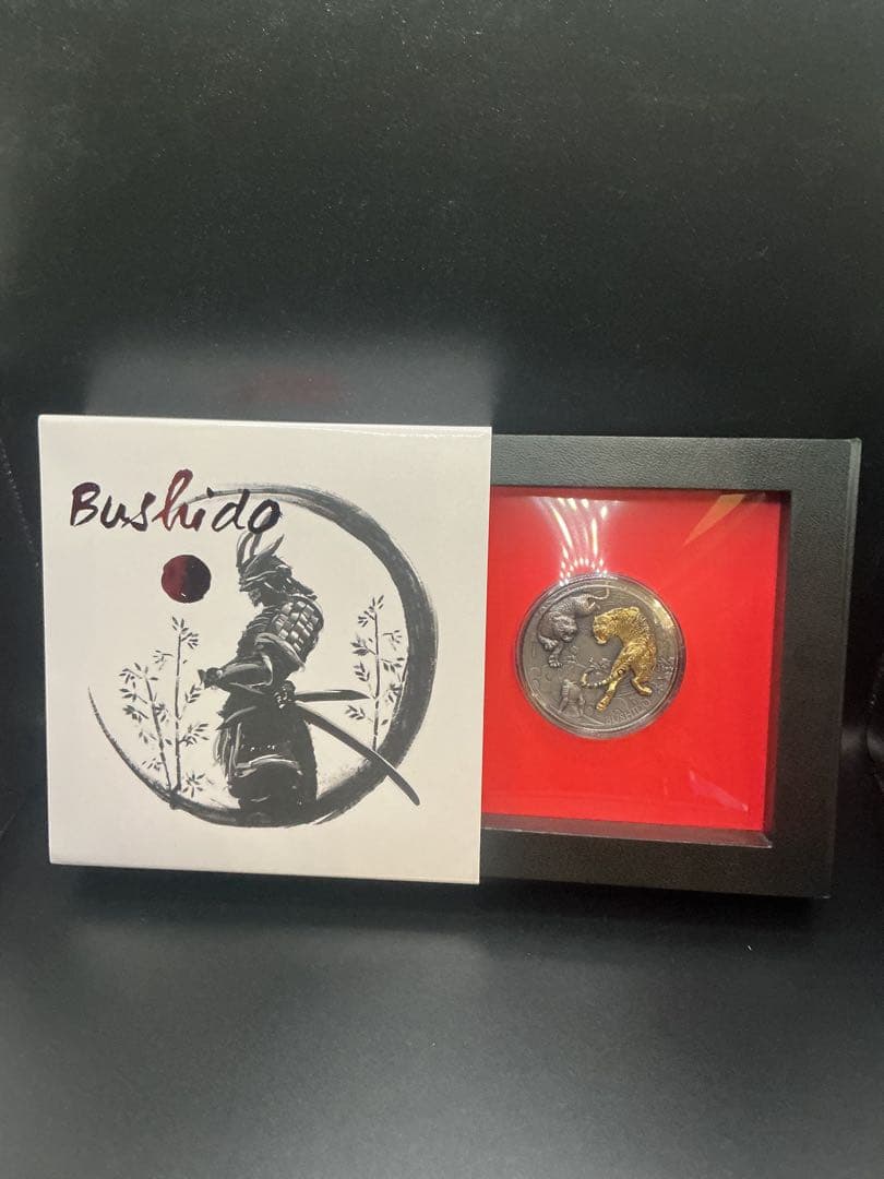 2021年ニウエ 武士道（Bushido）金メッキ付2オンス銀貨