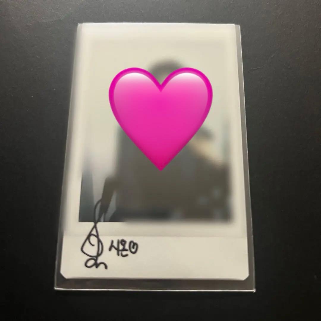 tripleS シオン 直筆サイン入りポラロイド