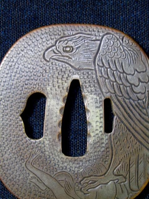 01★武具　刀装具　刀　脇差　銅鍔　肥後 甚吾　鷹の図　箱付★