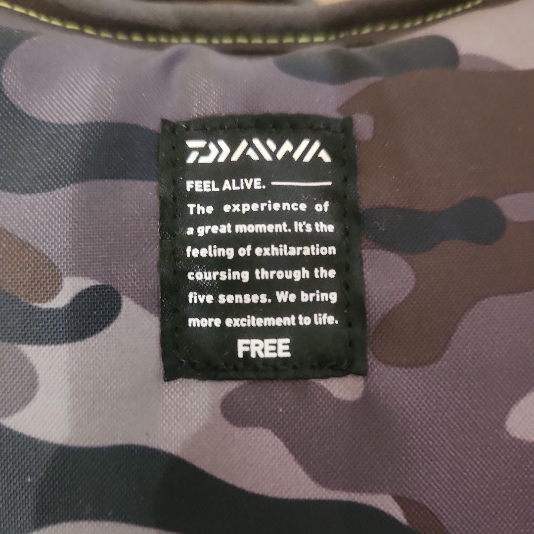 Daiwa フローティングジャケット グレー/ライム