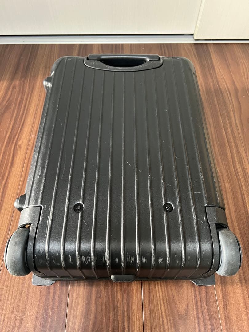 RIMOWA リモワ　サルサ　833.52　マットブラック　32リットル　2輪
