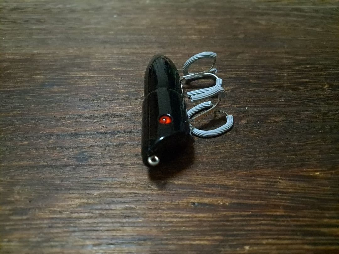 トップウォータージャンキー　オケラ　ブラック　レッドアイ