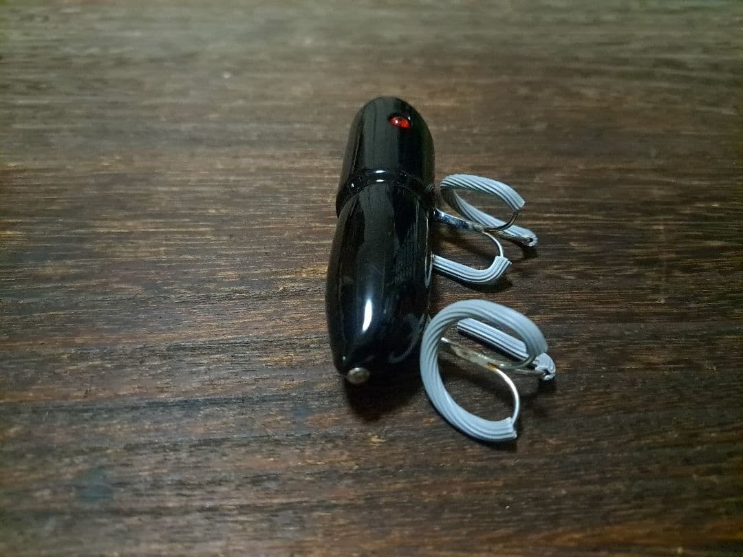 トップウォータージャンキー　オケラ　ブラック　レッドアイ