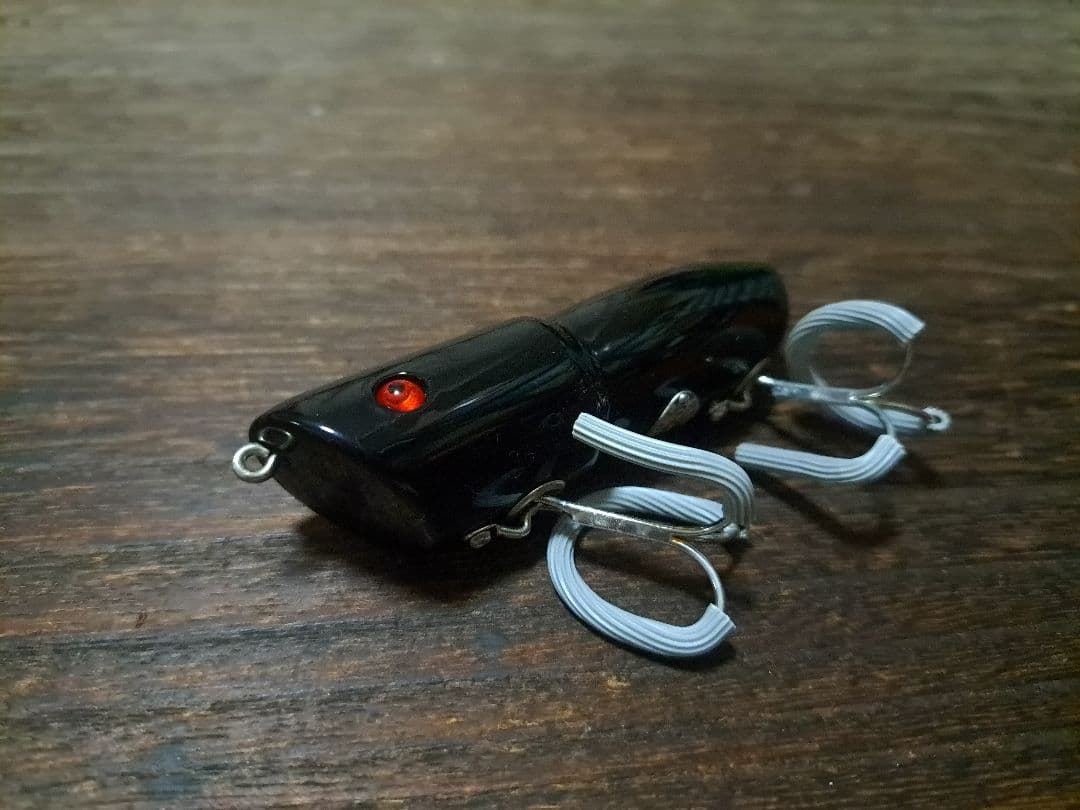 トップウォータージャンキー　オケラ　ブラック　レッドアイ