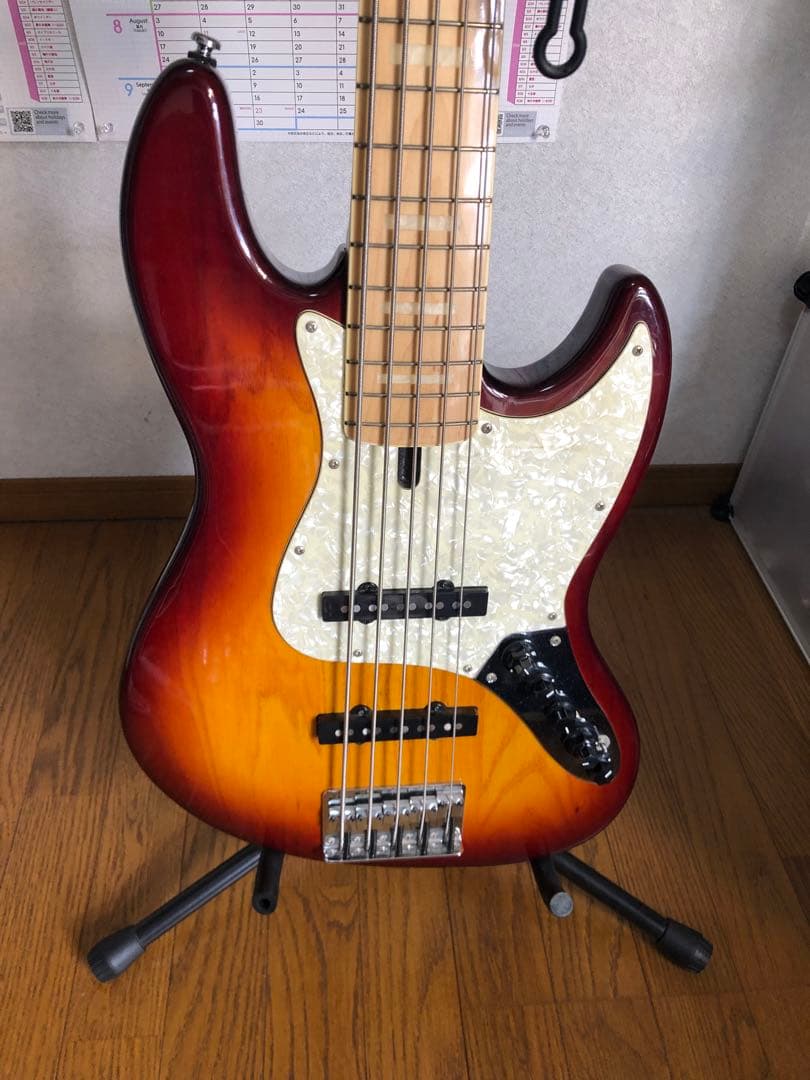 Sire V7 5ST Ash ☆純正ケース付き☆