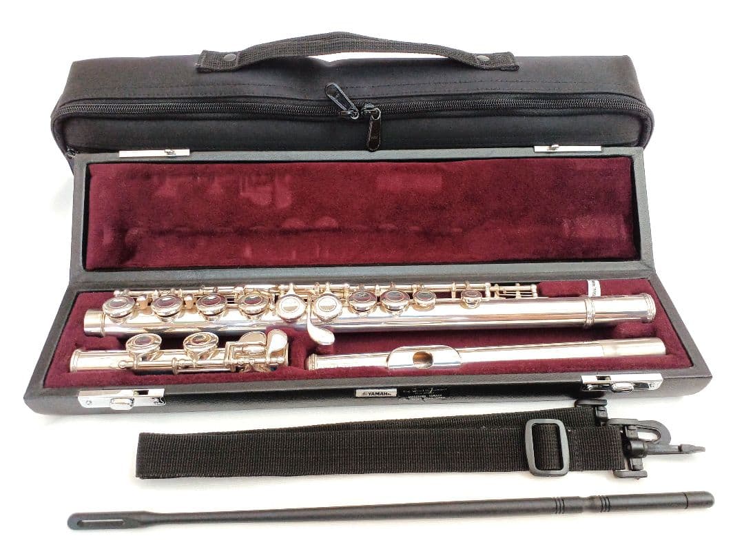 ♦後期モデル♦ヤマハ フルート YFL-211♦良く鳴る美品