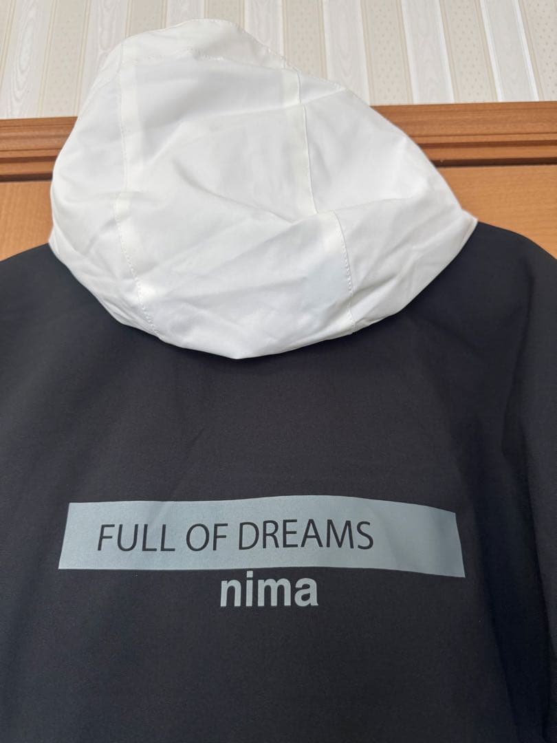 未使用・タグ付きnima 上下セット 子ども用 ブラック セパレートスノーウェア