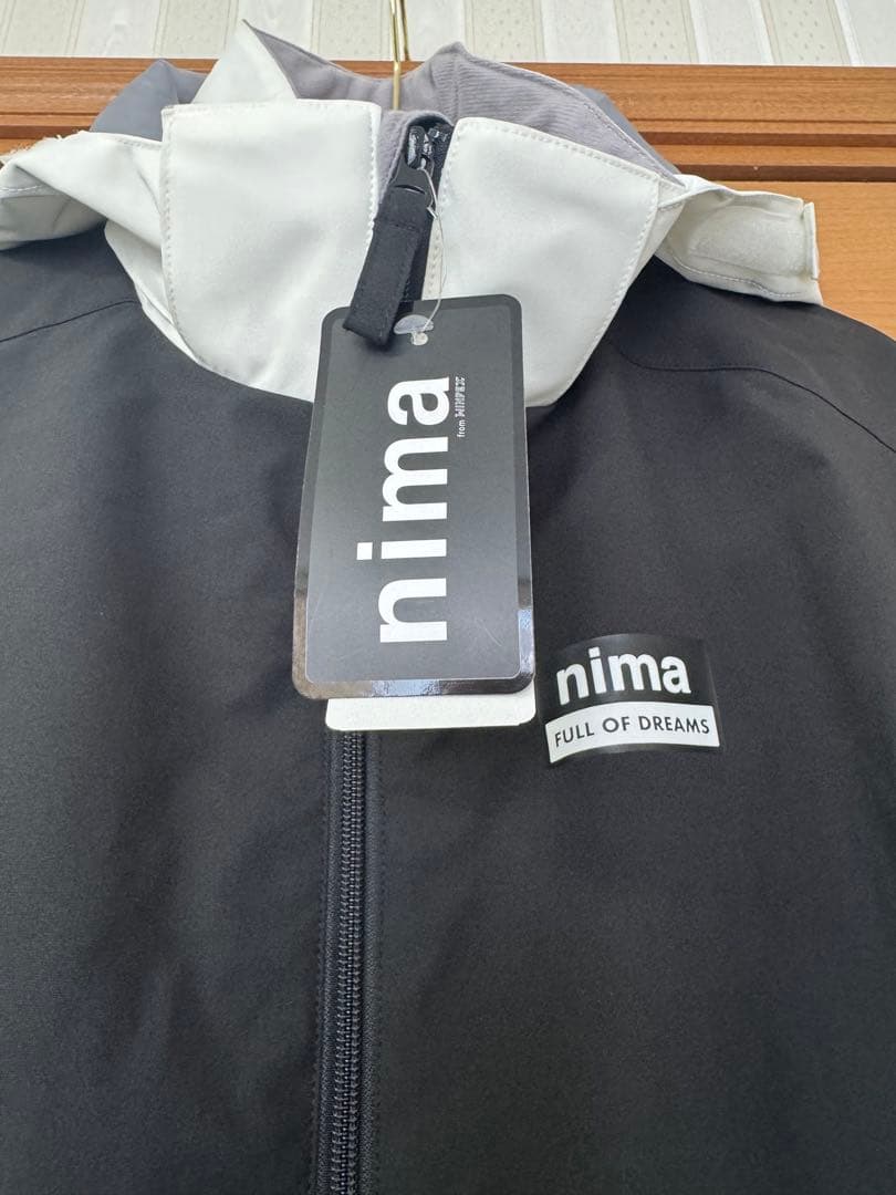 未使用・タグ付きnima 上下セット 子ども用 ブラック セパレートスノーウェア