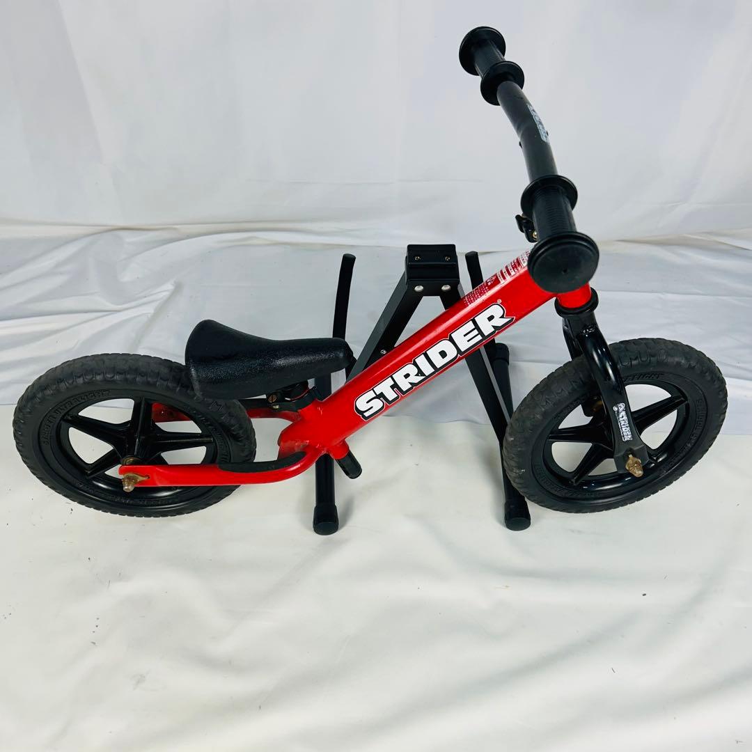 ストライダー STRIDER レッド 12型 ランニングバイク