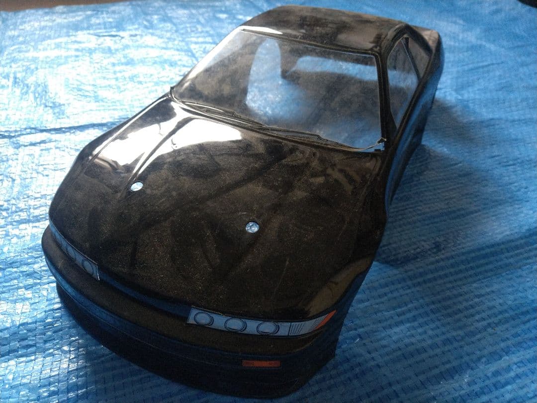 S13　シルビア　ボディのみ　1/10RC　電動ラジコン　穴あり　中古品