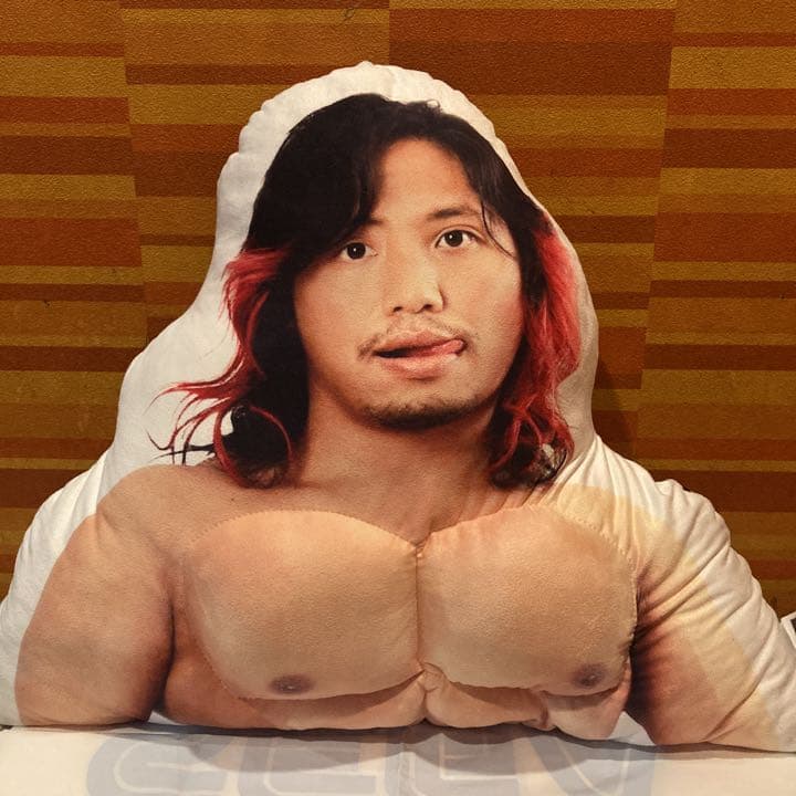 即購入可！ 新日本プロレスリング 筋肉クッション ヒロム 高橋ヒロム １種