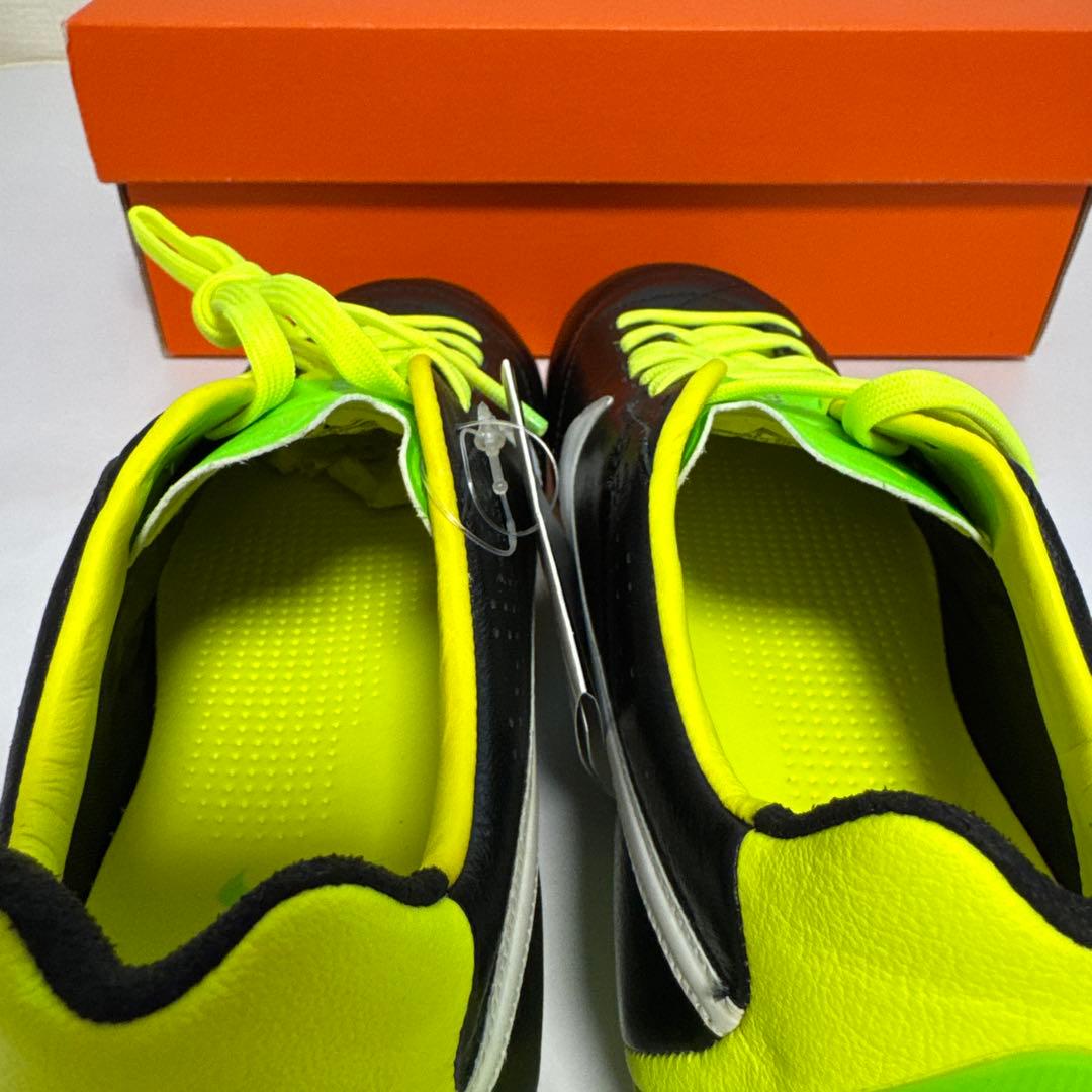 ナイキティエンポ　レジェンドIV 新品　24㎝