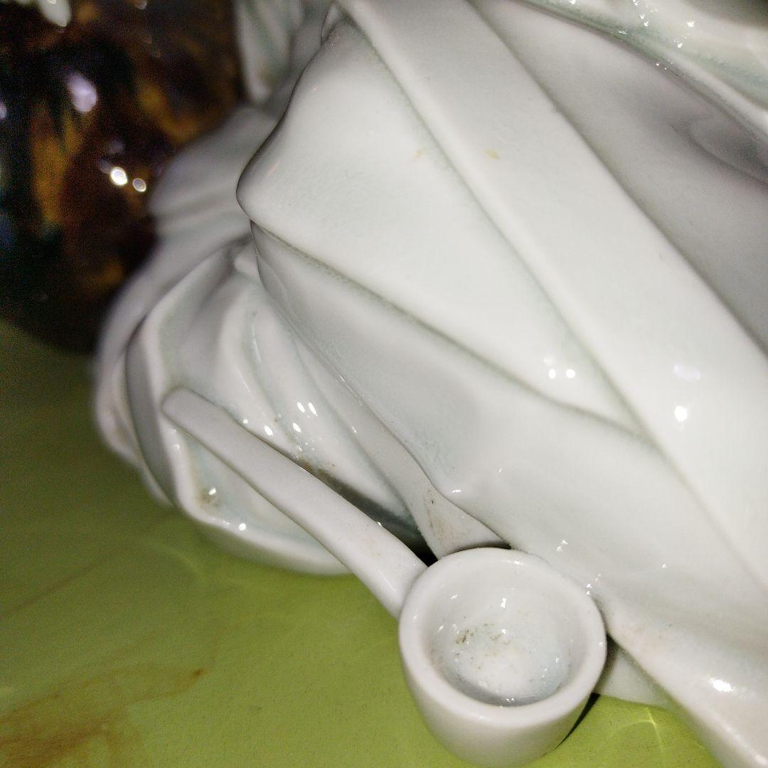 陶器製 寝ている子供の像 壺付き