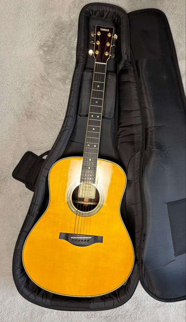 YAMAHAヤマハLL-TAアコースティックギター ギグバッグ、付属品付き