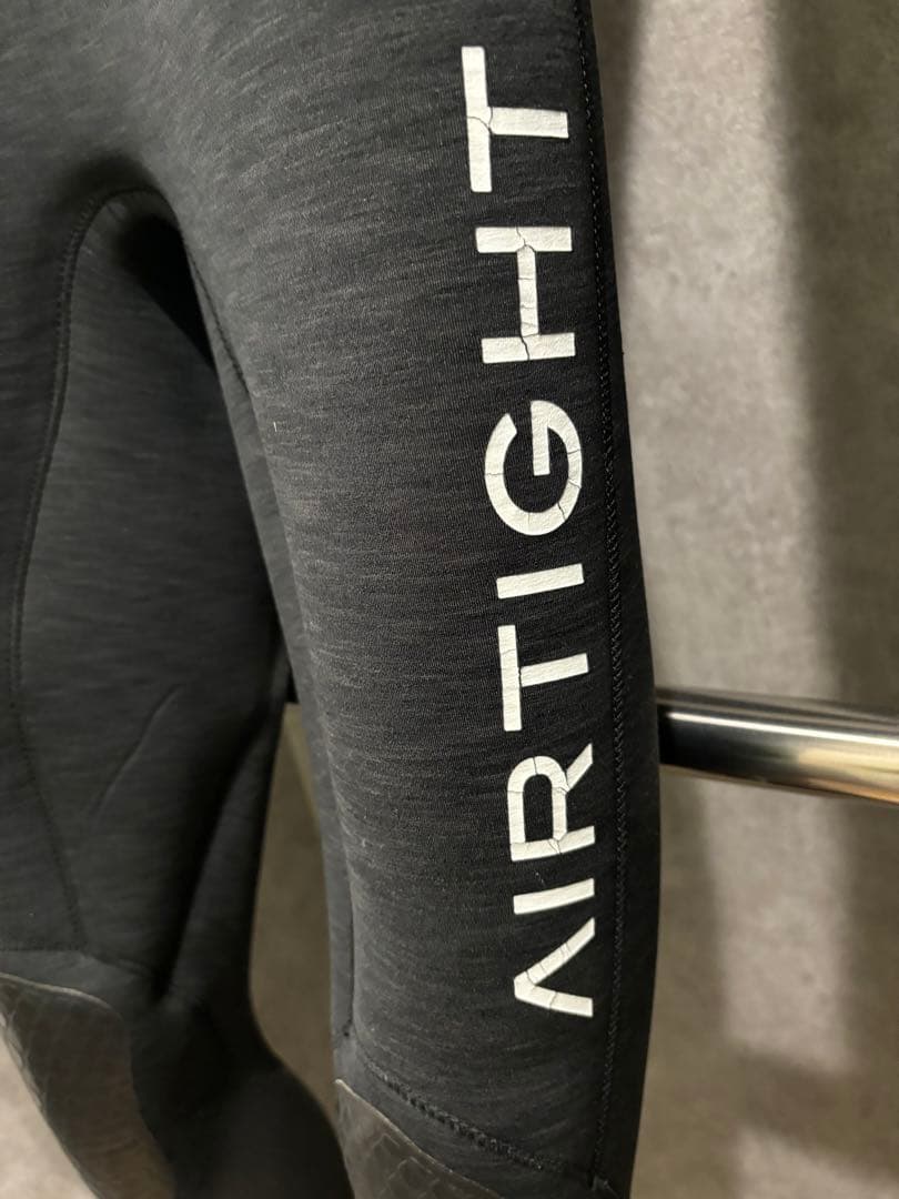 ⭐️エアタイト　ウェットスーツ　フロントジップ　⭐️美品⭐️