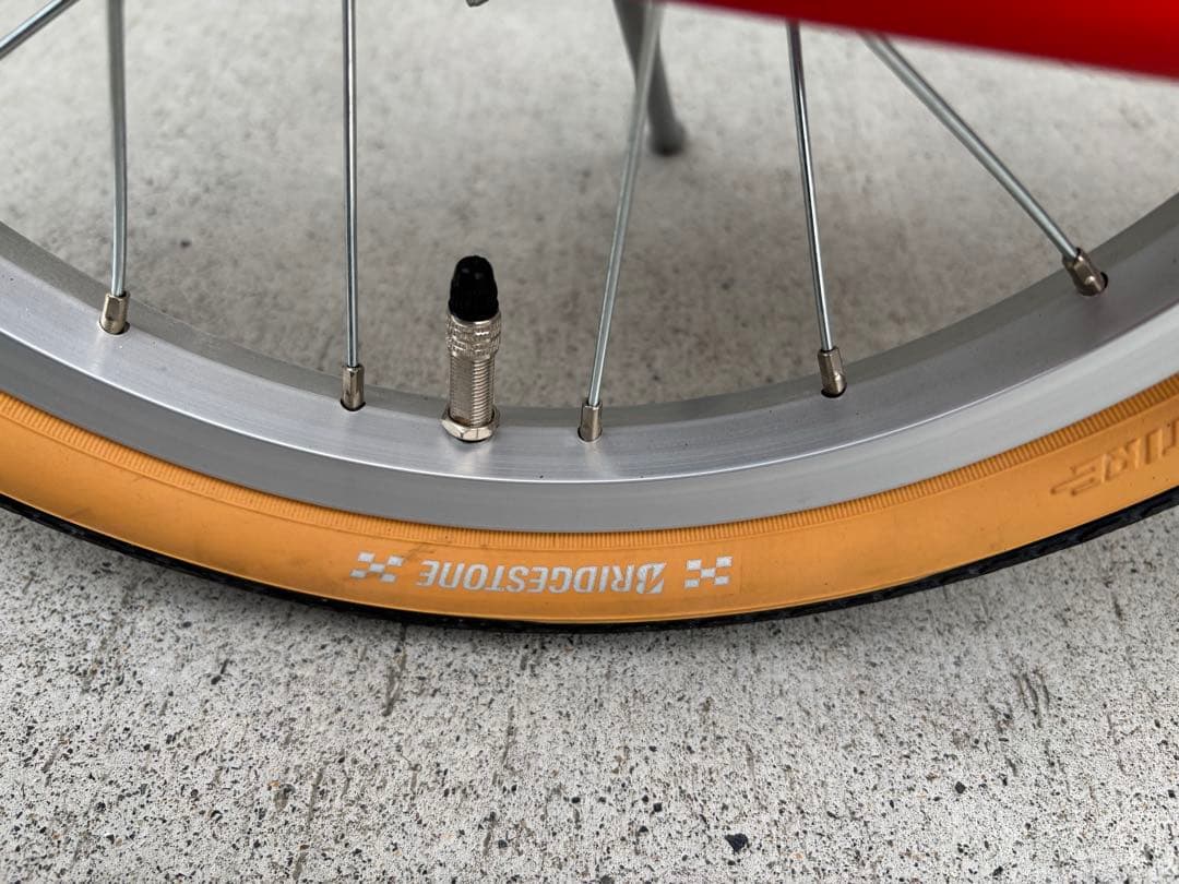 BRIDGESTONE ハッチ16インチ（引き取り希望）