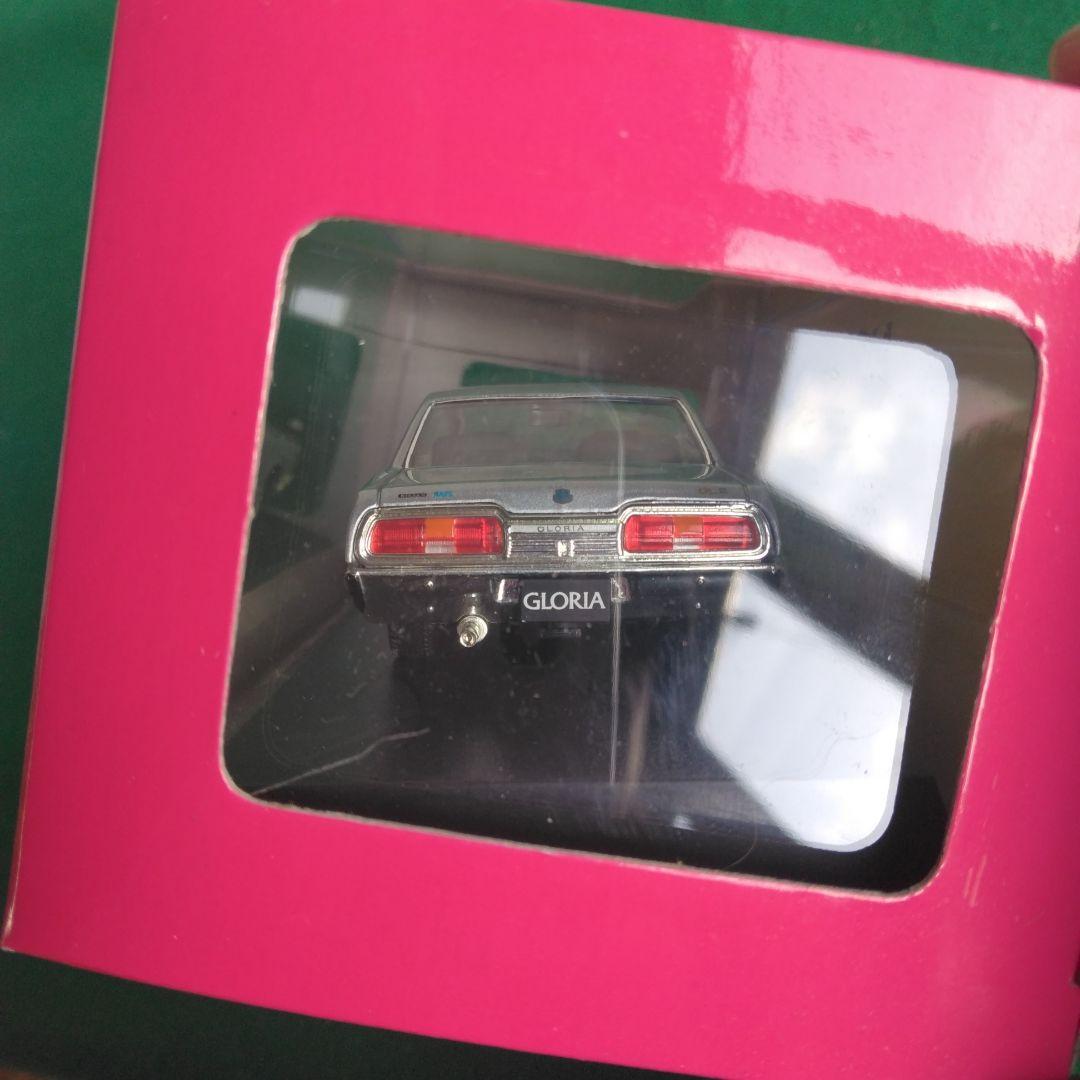 DISM 日産グロリア 2000 トミカリミテッド セドリック2000 1/43