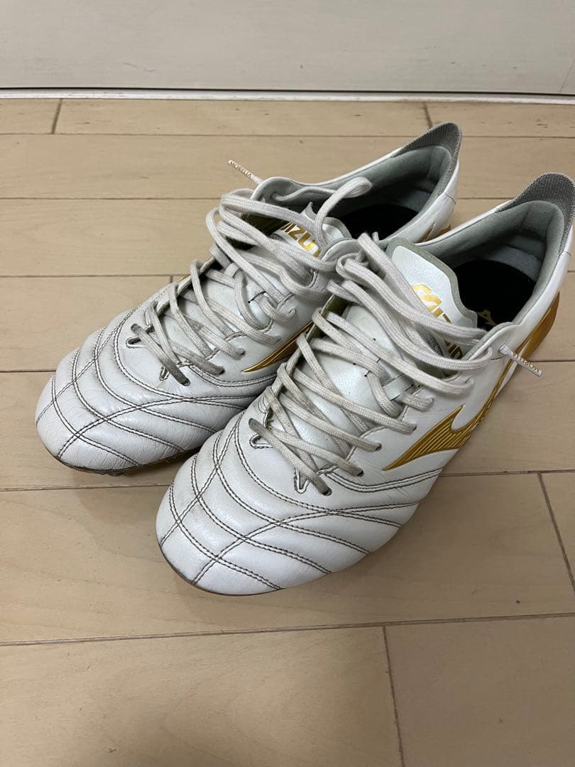 ミズノ　モレリア NEO 4 JAPAN 27cm