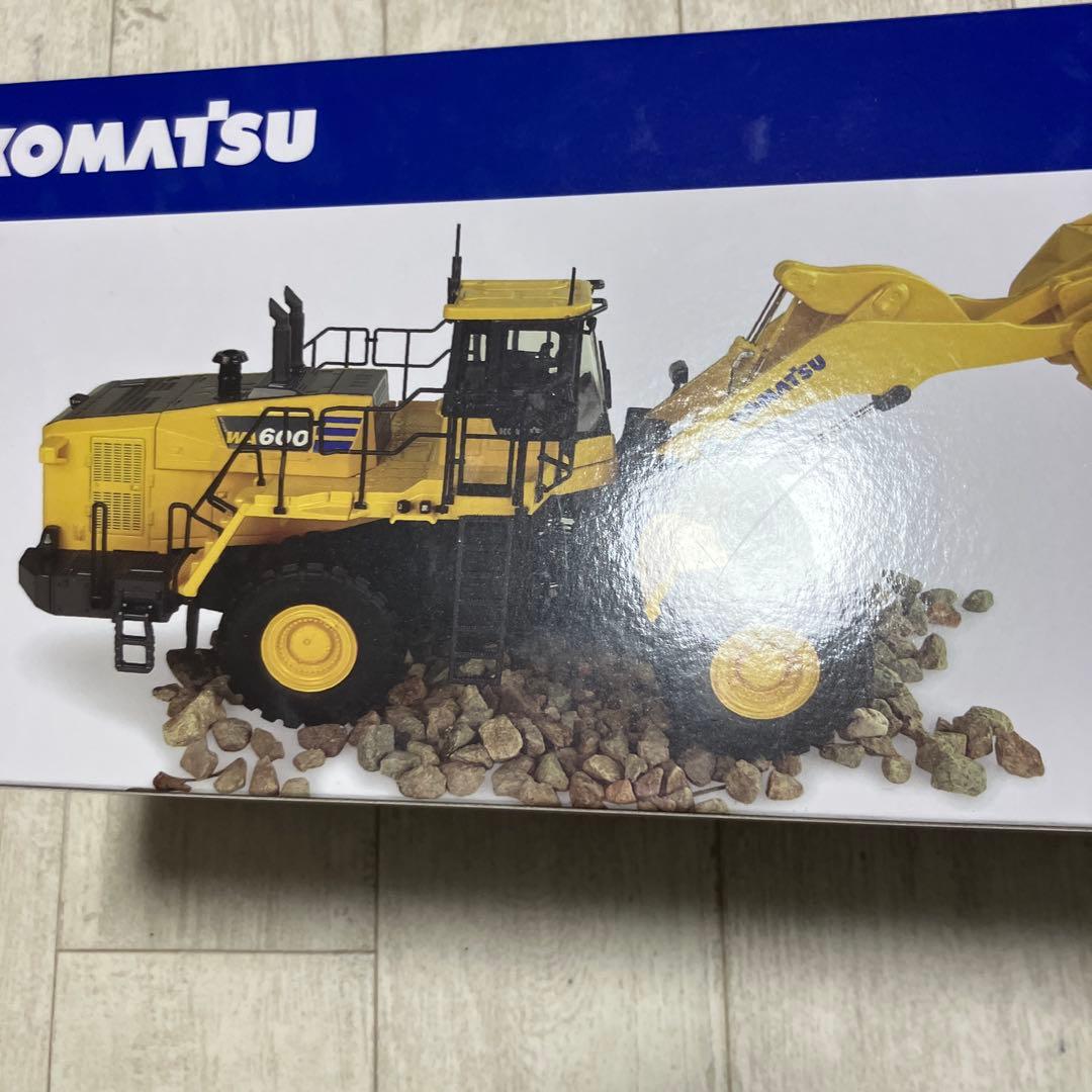 KOMATSU　WA600-8 模型