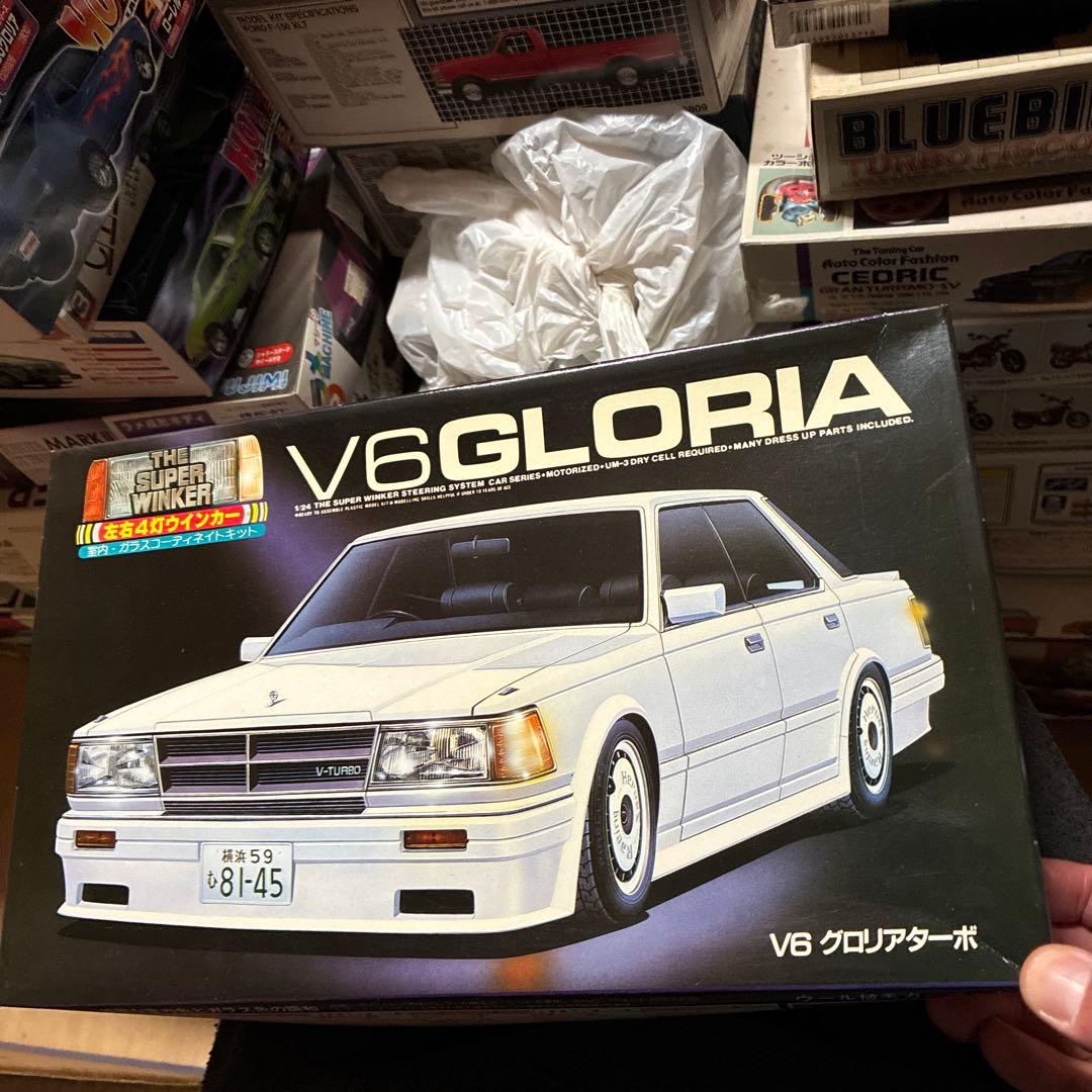 ニチモV6 GLORIA ホワイトモデル絶版