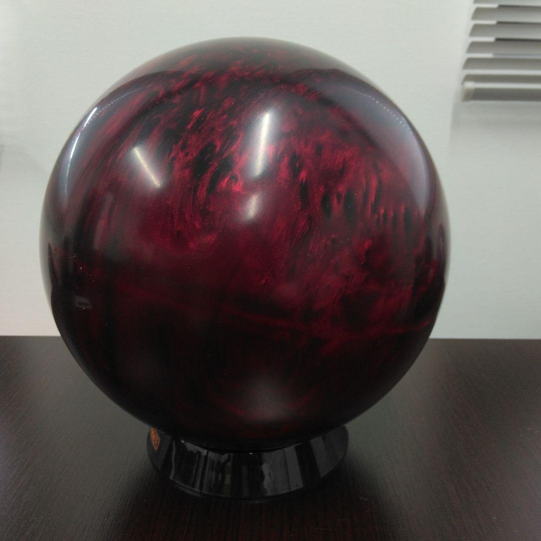 Melee Jab ボウリングボール 赤色