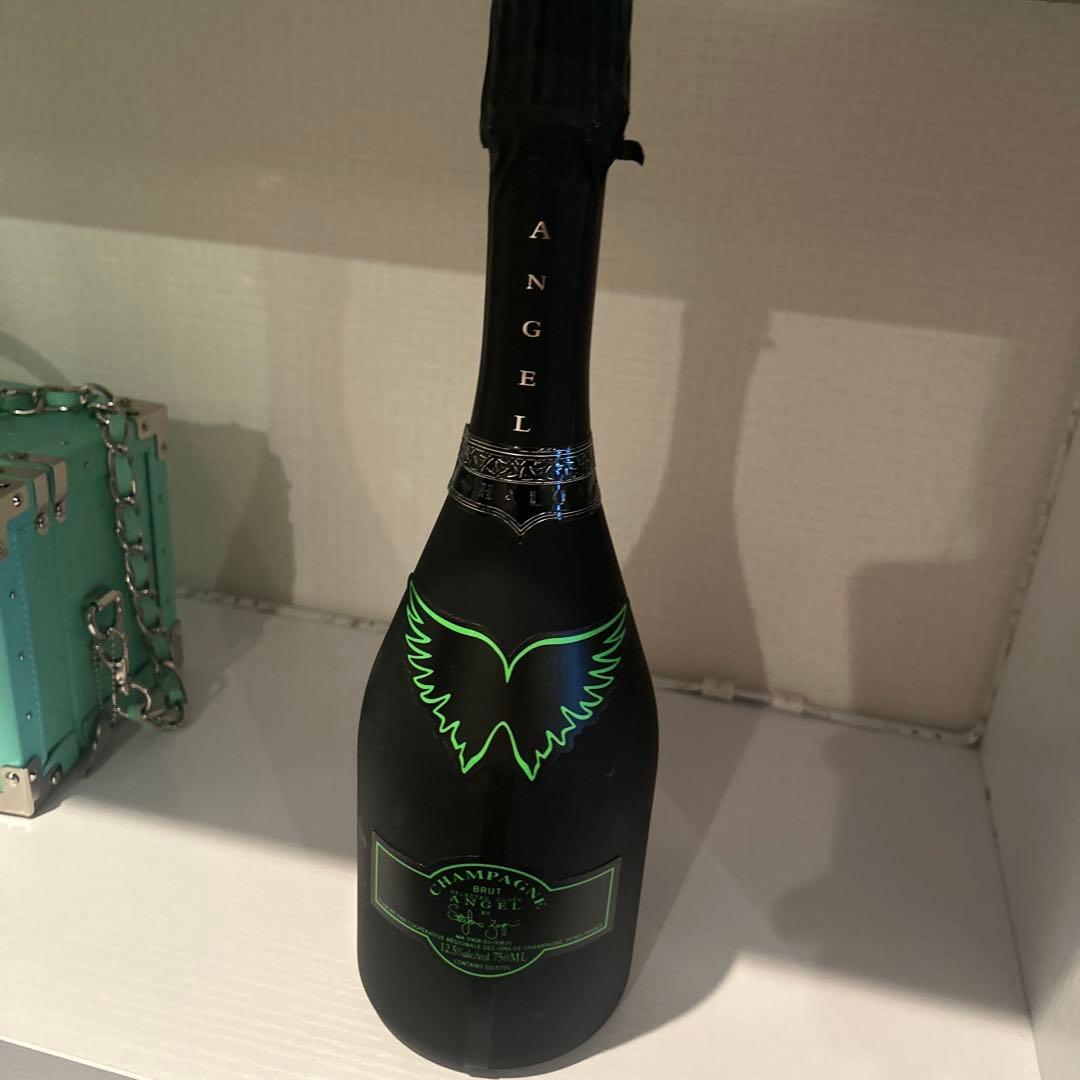 エンジェルシャンパン　グリーン　未開栓